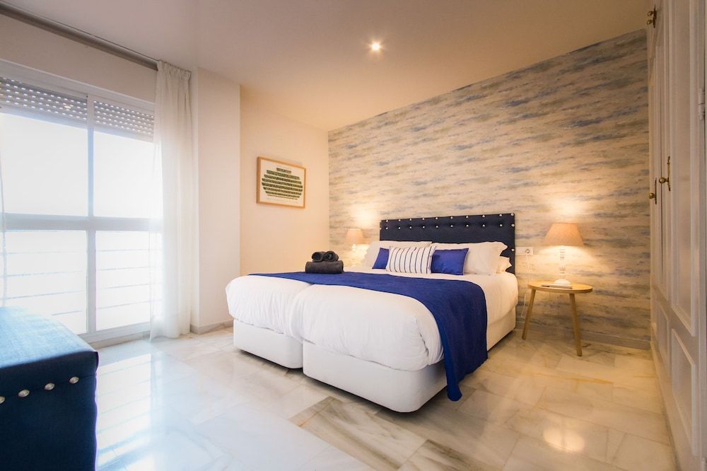 Holidays2Malaga Malagueta Apartments 1