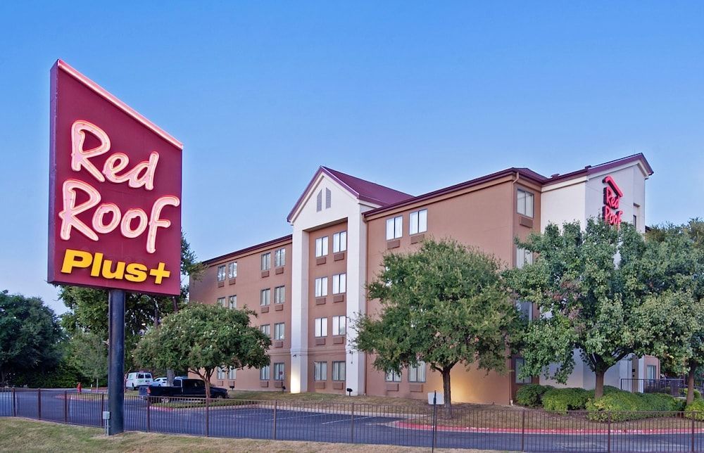 Red Roof Inn PLUS Austin South - Airport 1