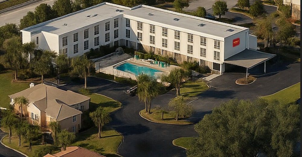 Nobile Hotel Parkway at Celebration Orlando Very Close to Disney Theme Parks 1