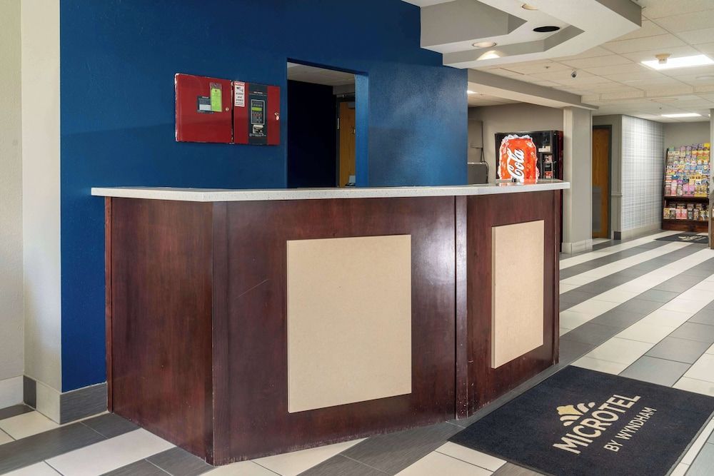 Microtel Inn & Suites by Wyndham Pigeon Forge 2