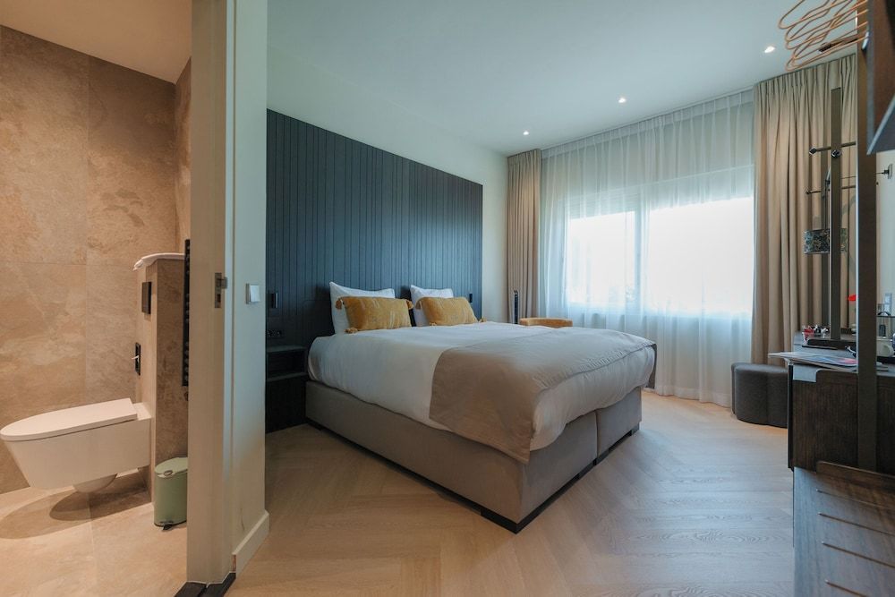 Boutique Hotel Herbergh Amsterdam Airport FREE PARKING 1