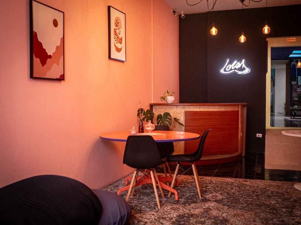 Lolas Hostal 1