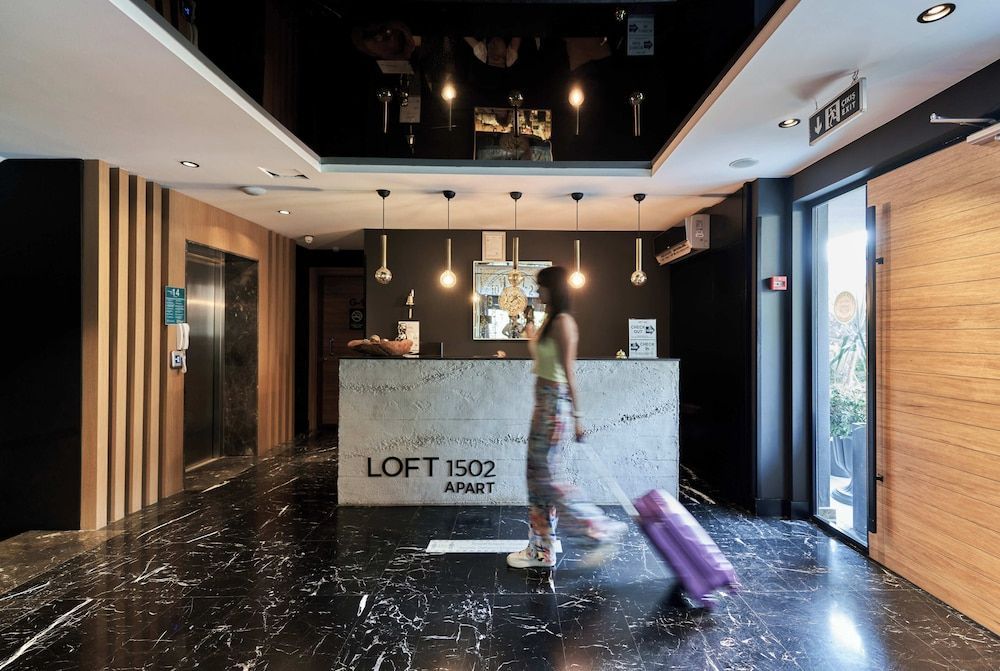 Loft 1502 Hotel 2