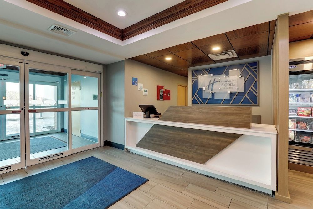 Holiday Inn Express & Suites RICHMOND by IHG 2