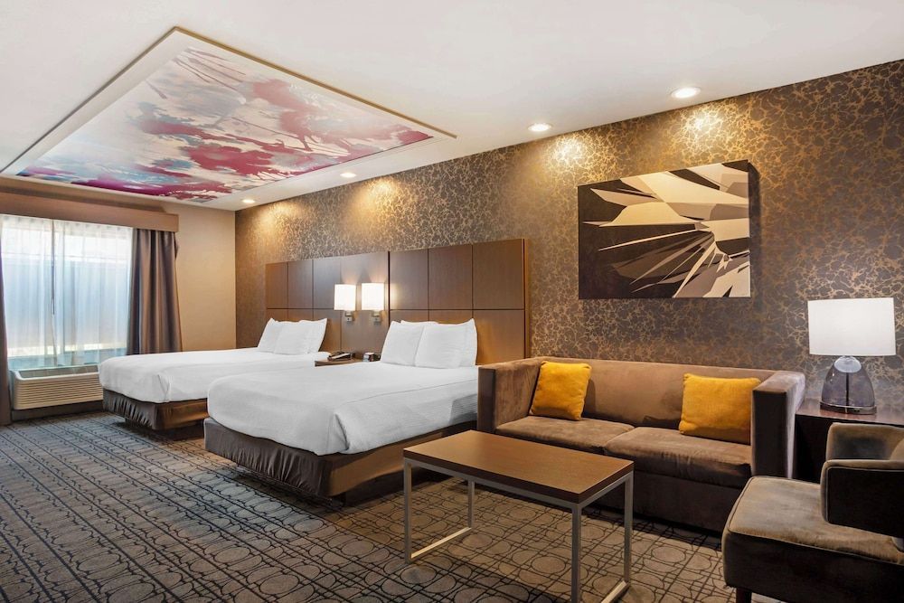 Best Western Plus Coalinga Inn 1