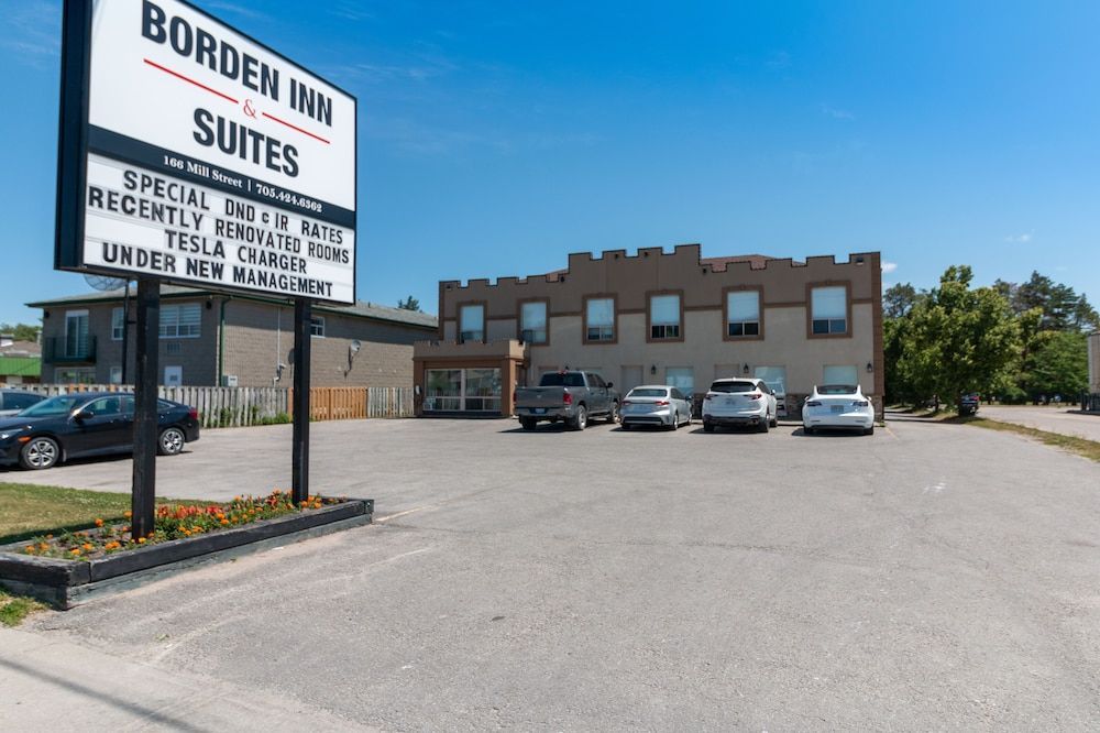 Borden Inn & Suites 1
