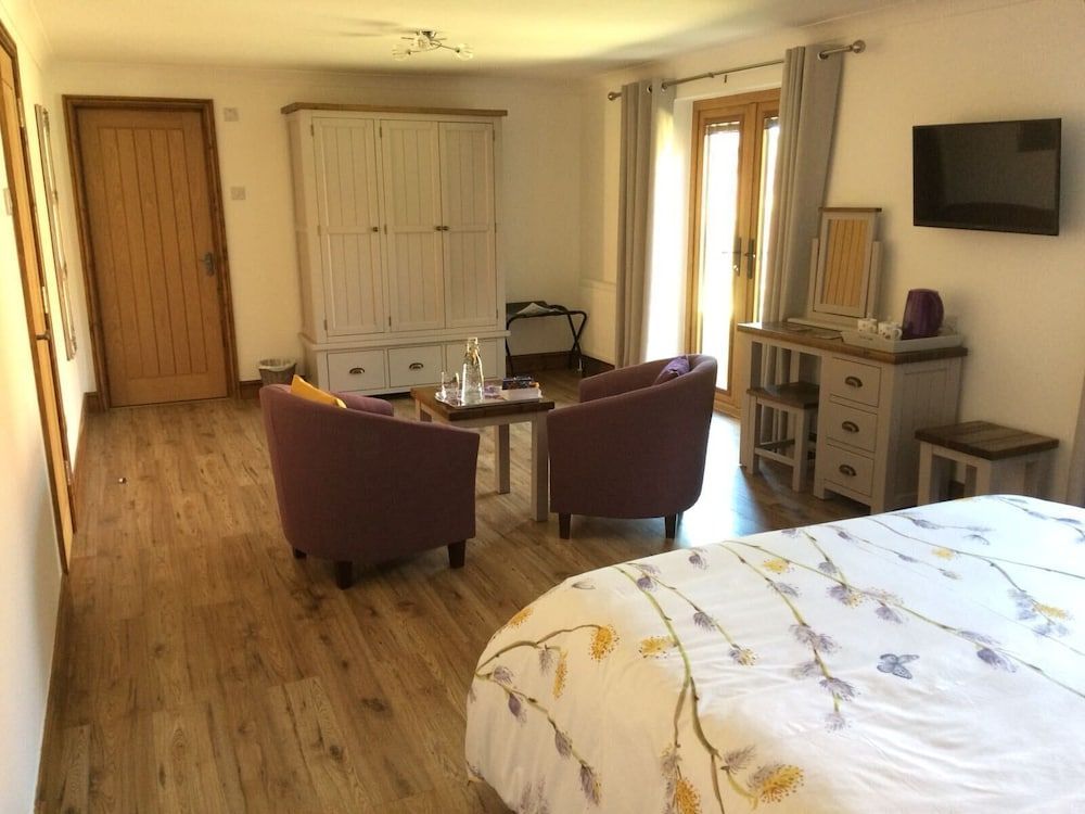 Grove Barn Bed and Breakfast 2
