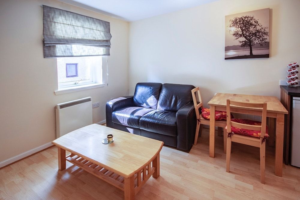5 Varis Apartments 1