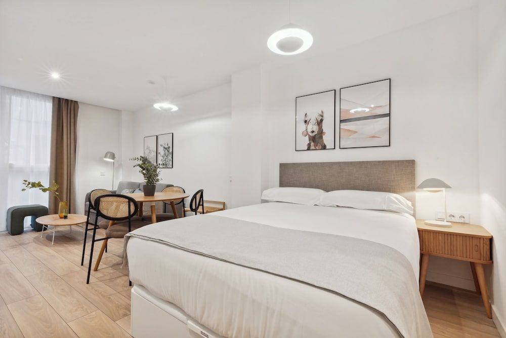 Limehome Valencia Carrer del Pare Palau 2