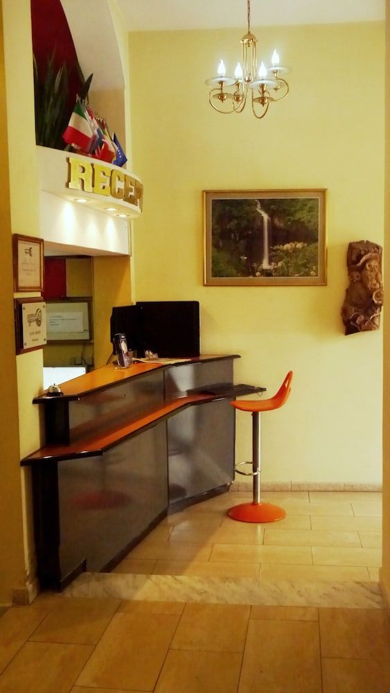 Hotel Kruja 2