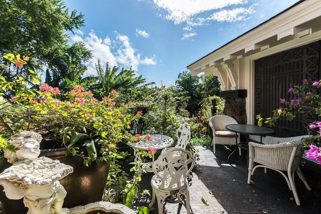 Manoa Valley Inn 2