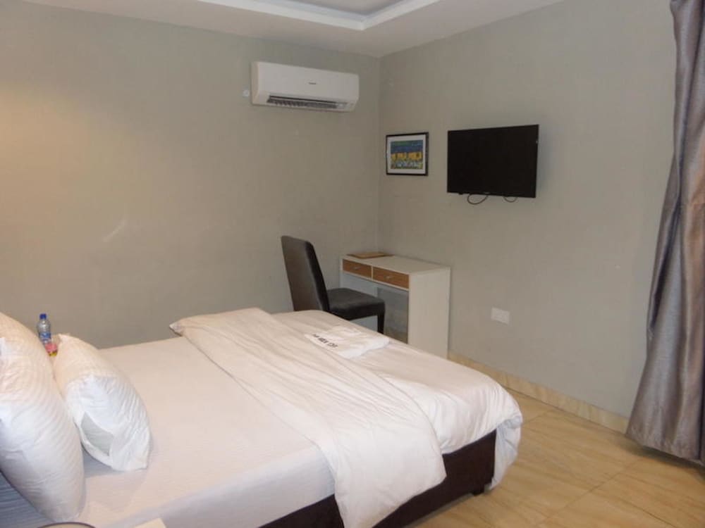 Blackwood Hotels 2