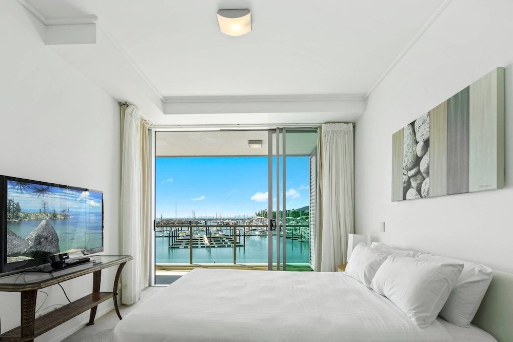 Peninsula Airlie Beach 2