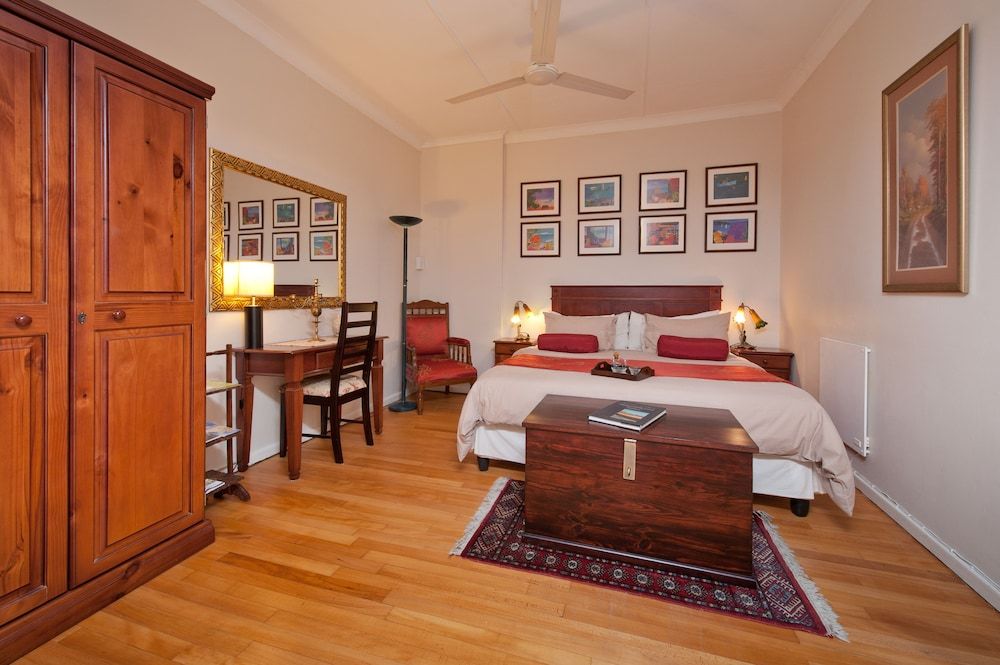 Brown Jug Guest House 1