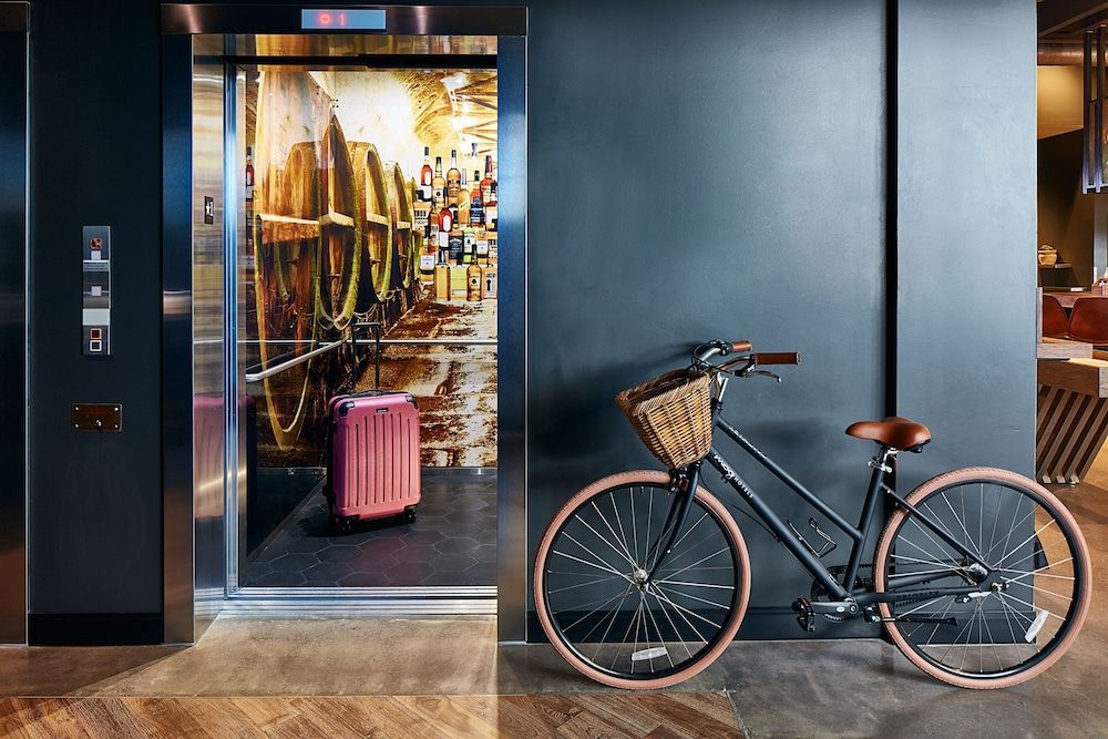 MOXY Denver Cherry Creek 2