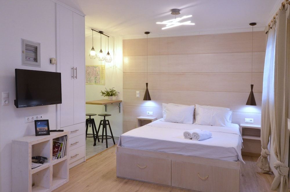 Petralona, a sweet and cozy apartment 1