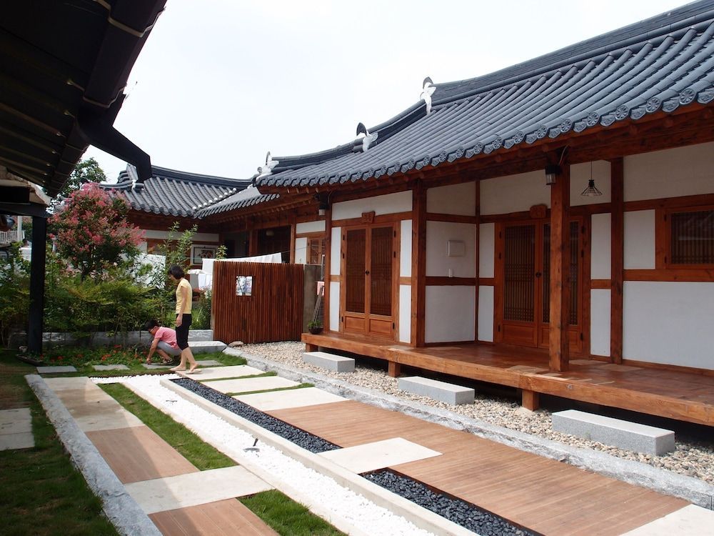Sarangroo 1