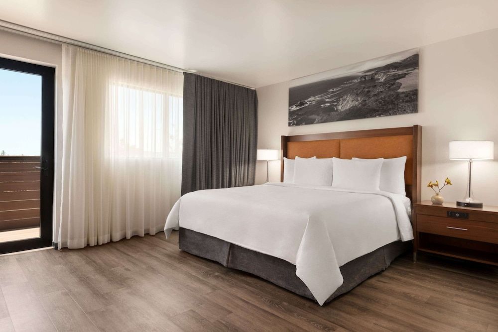 La Quinta by Wyndham San Luis Obispo 1