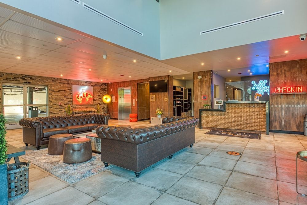 Hotel Lexen Newhall & Santa Clarita - Near Six Flags Magic Mountain 2
