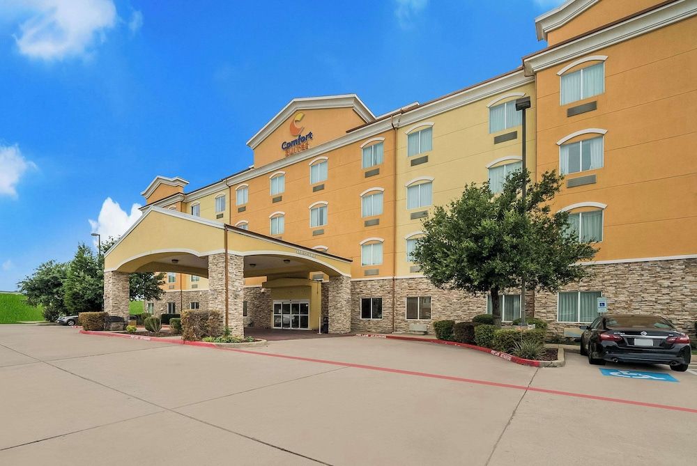 Comfort Suites Plano - Dallas North 1