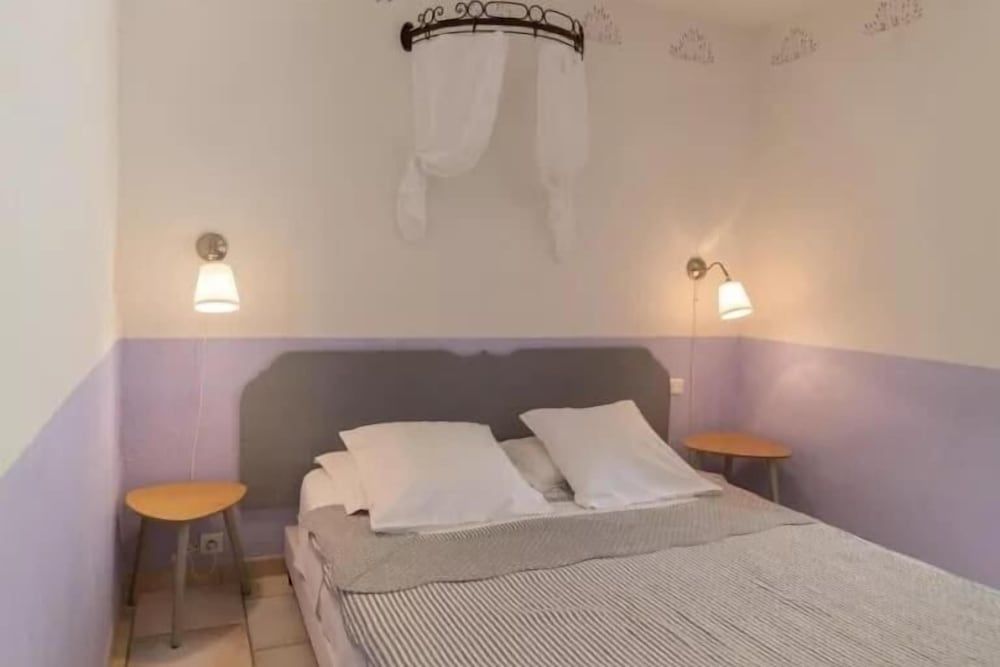 Clos des Lavandes - Chambres et Suites de charme climatisées-Luberon 2