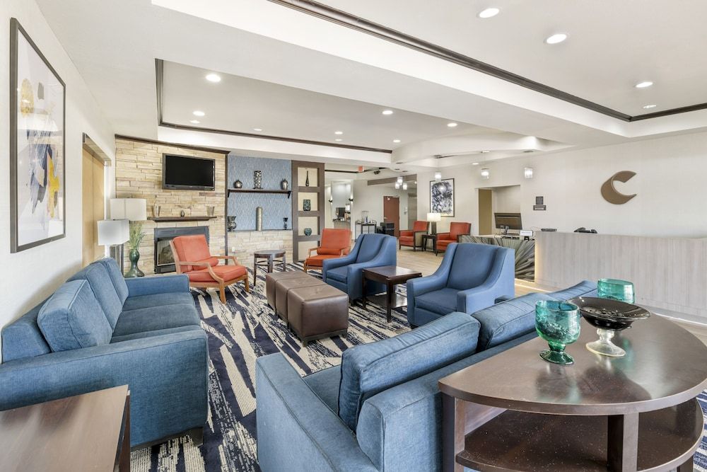 Comfort Suites Pecos 2