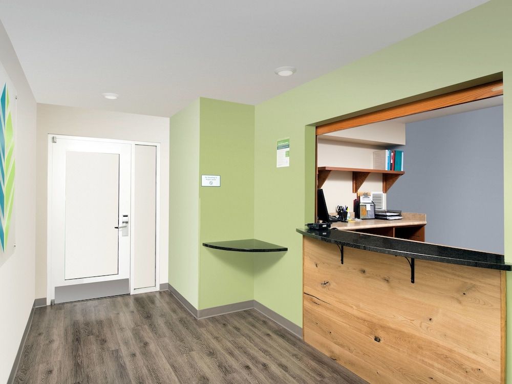 WoodSpring Suites Pharr 2