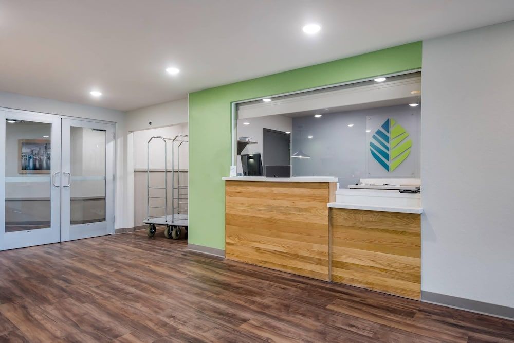 WoodSpring Suites Tampa Airport North Veterans Expressway 2