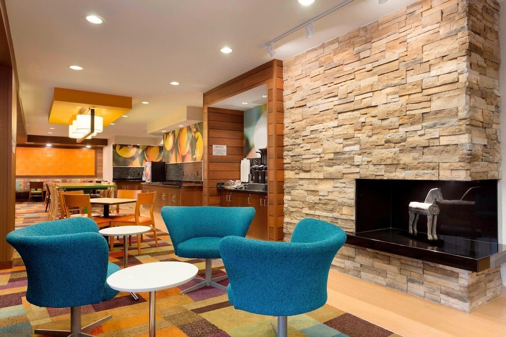 Fairfield Inn & Suites Waco South 1