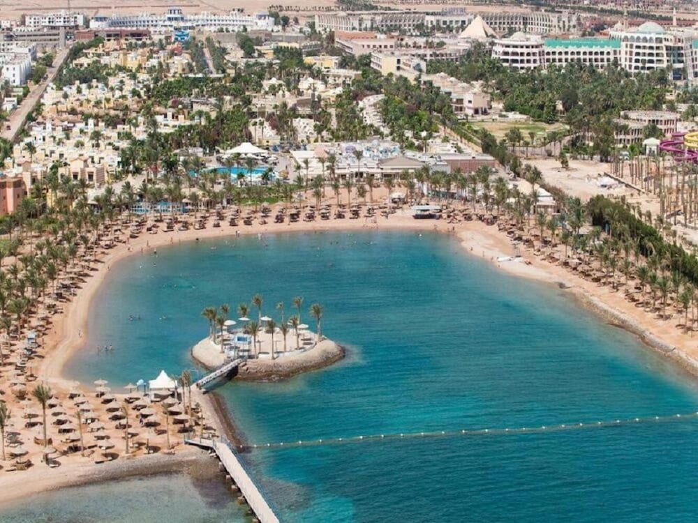 Hostgool Beach Chalets Mirage bay resort & aqua park 1