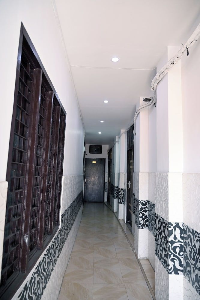 Moon Palace 2