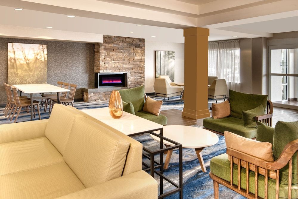 Fairfield Inn & Suites by Marriott Toronto Brampton 1