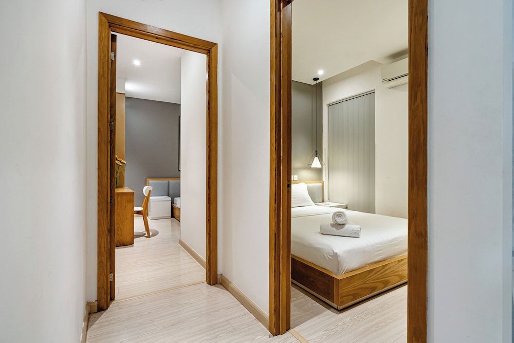 Sunshine Residences By 5H 2