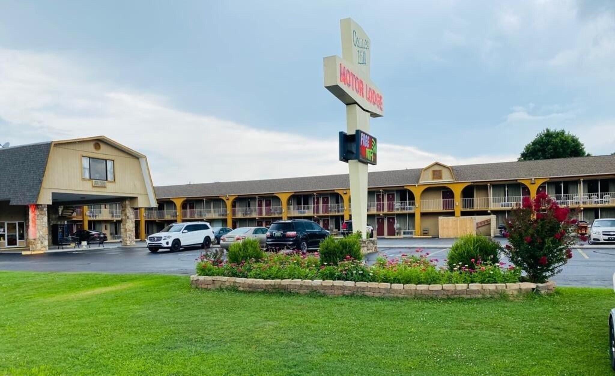 Conner Hill Motor Lodge 1