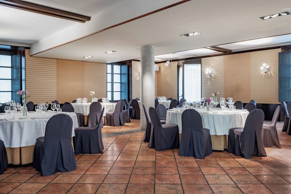 AC Hotel Ciudad de Tudela by Marriott 2