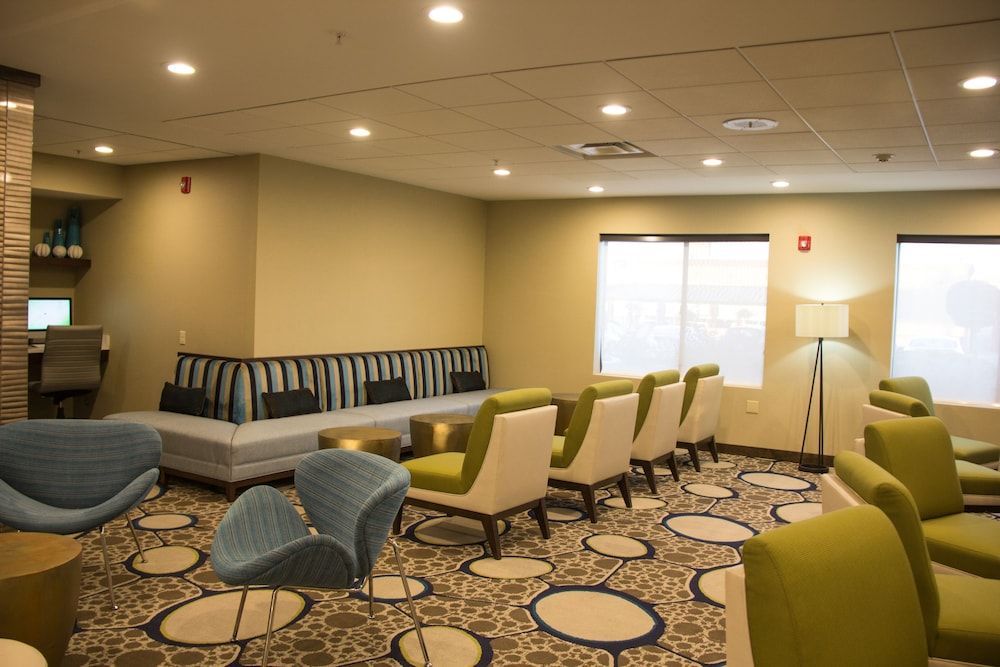 Holiday Inn EL PASO AIRPORT by IHG 2