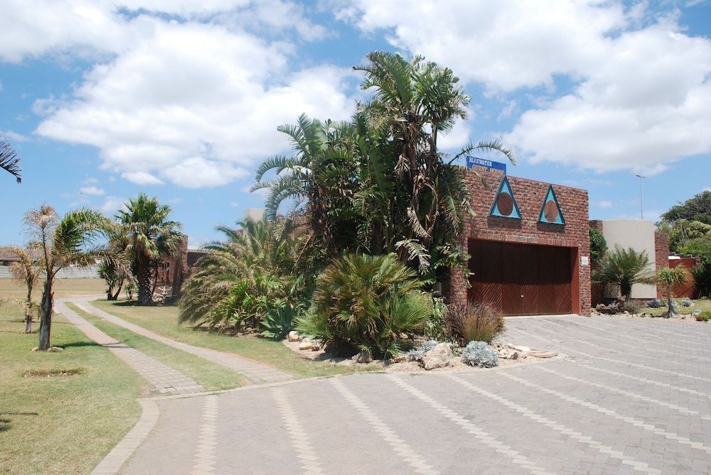 Bluewater Guesthouse 1