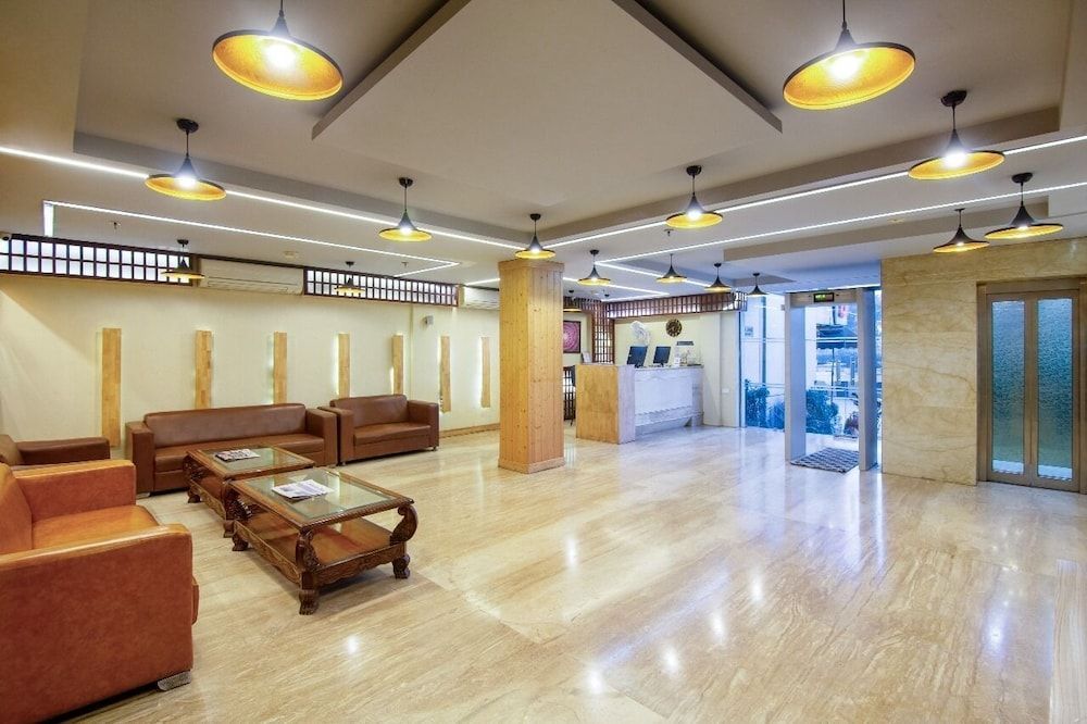 Hotel WTI Airport 2