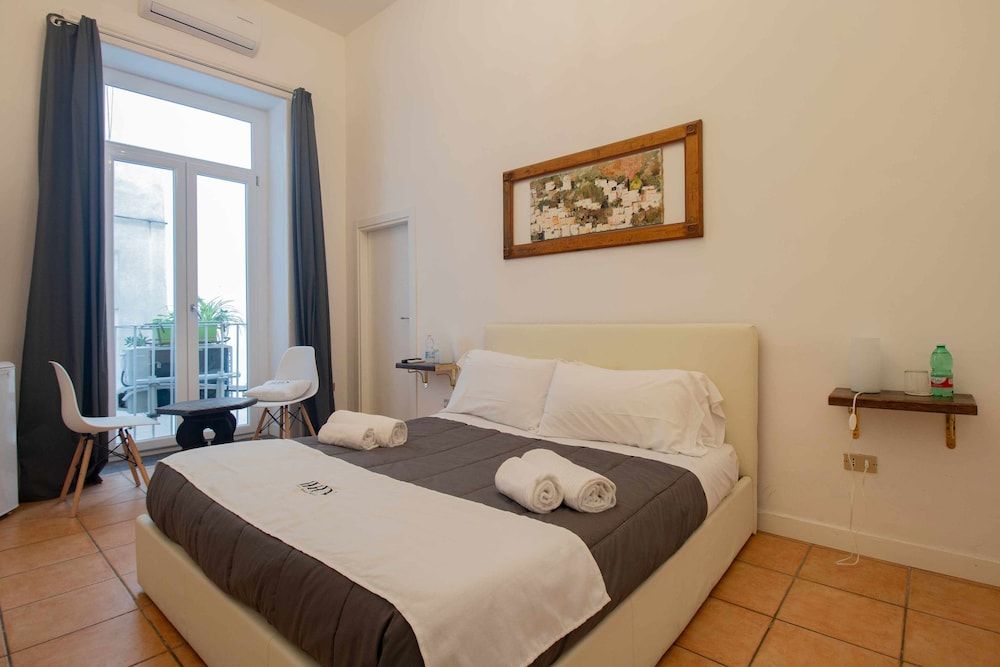 Carafa's Central Apartments 1