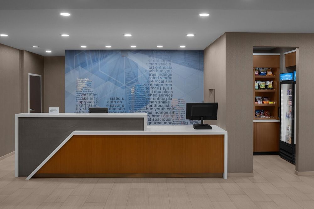SpringHill Suites by Marriott Grand Rapids Airport Southeast 2