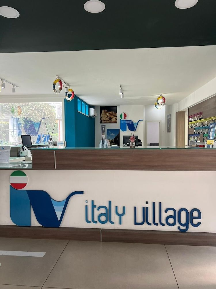 ITALY VILLAGE 1
