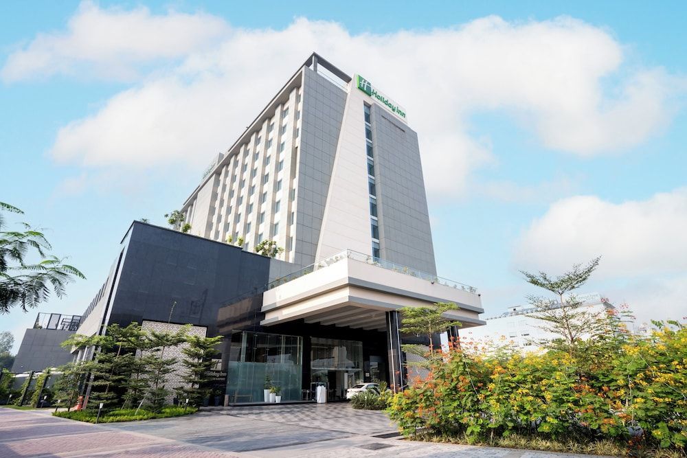 Holiday Inn Lucknow Airport by IHG 1