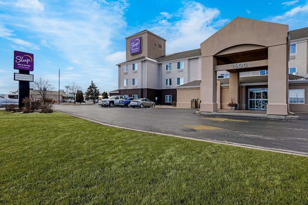 Sleep Inn & Suites Green Bay South 1