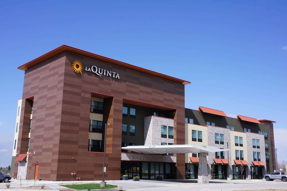 La Quinta Inn & Suites by Wyndham Littleton-Red Rocks 1