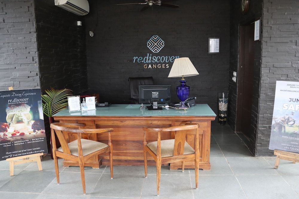 Amatra By The Ganges 2