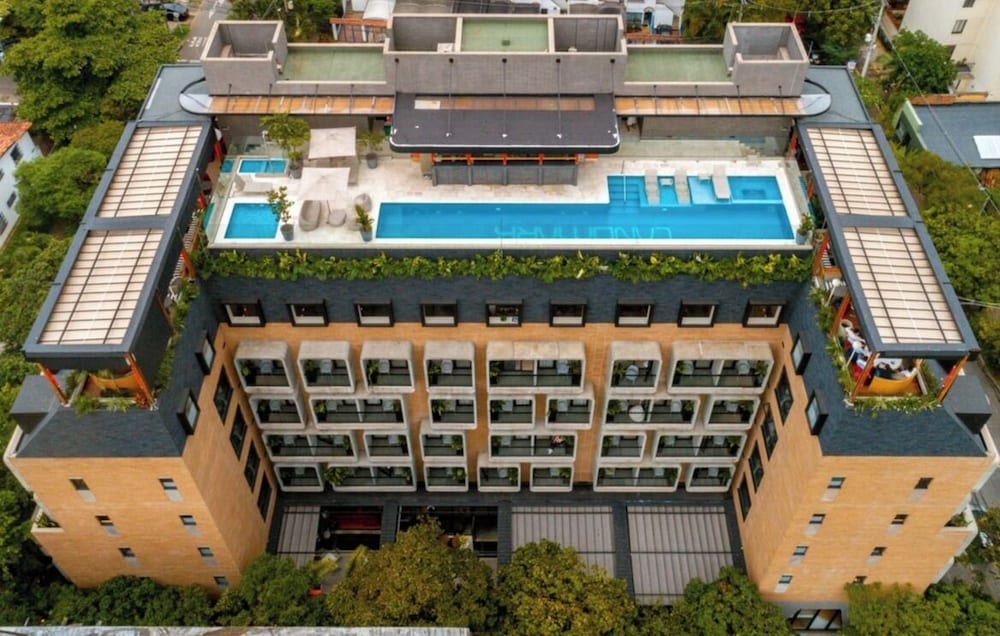 Landmark Hotel 1