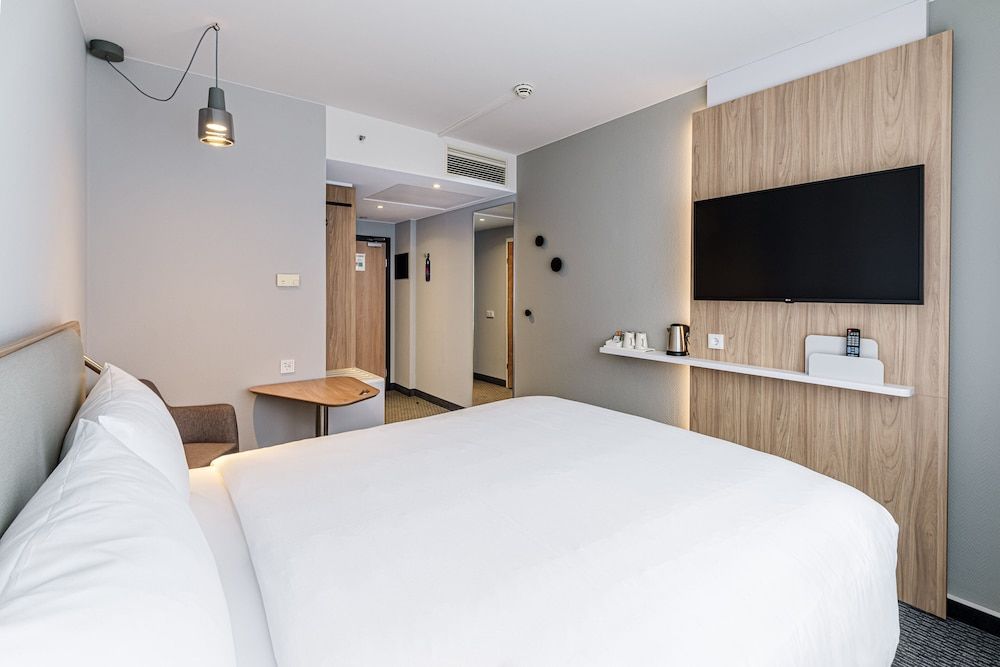 Holiday Inn Express DRESDEN ZENTRUM by IHG 2