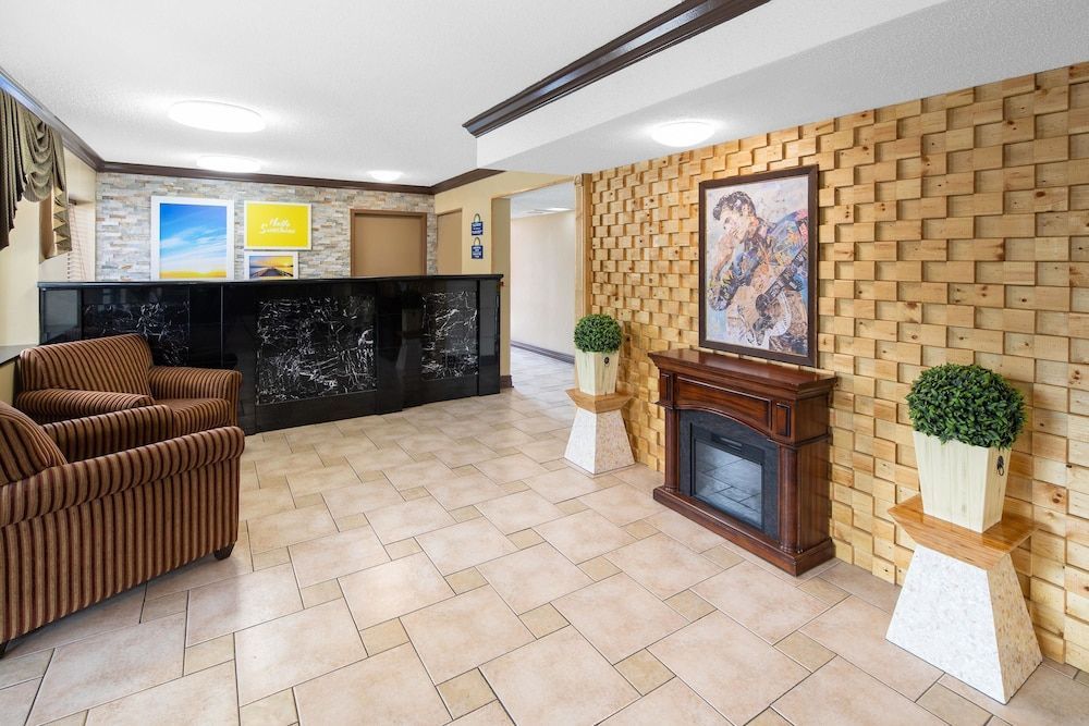 Days Inn by Wyndham Tupelo 2