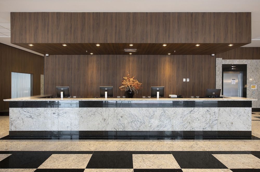 Windsor Tower Hotel 2