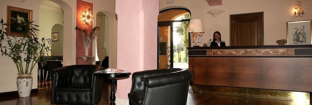 Hotel Villa Picena 2